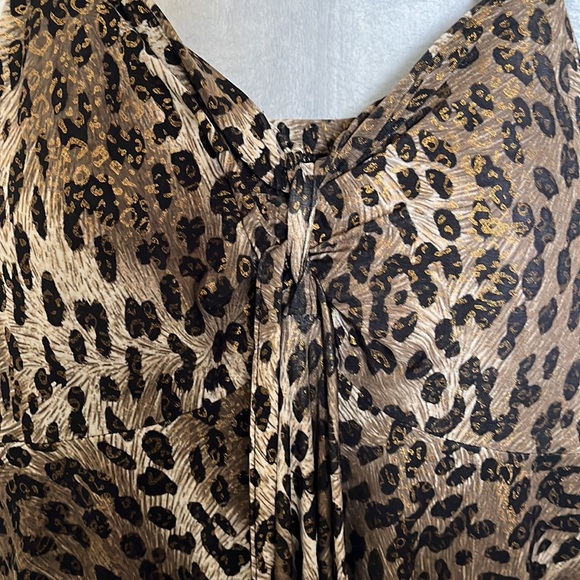 NWT animal print shark bite hem dress - Picture 4 of 10